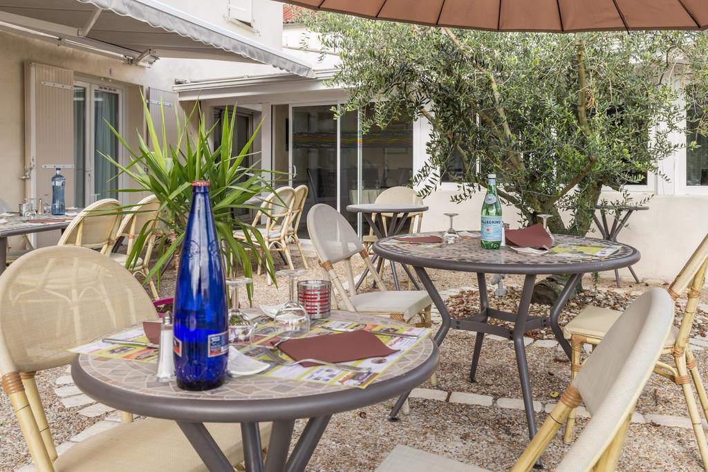 Logis Hotel L'Oliveraie Κονιάκ Εξωτερικό φωτογραφία