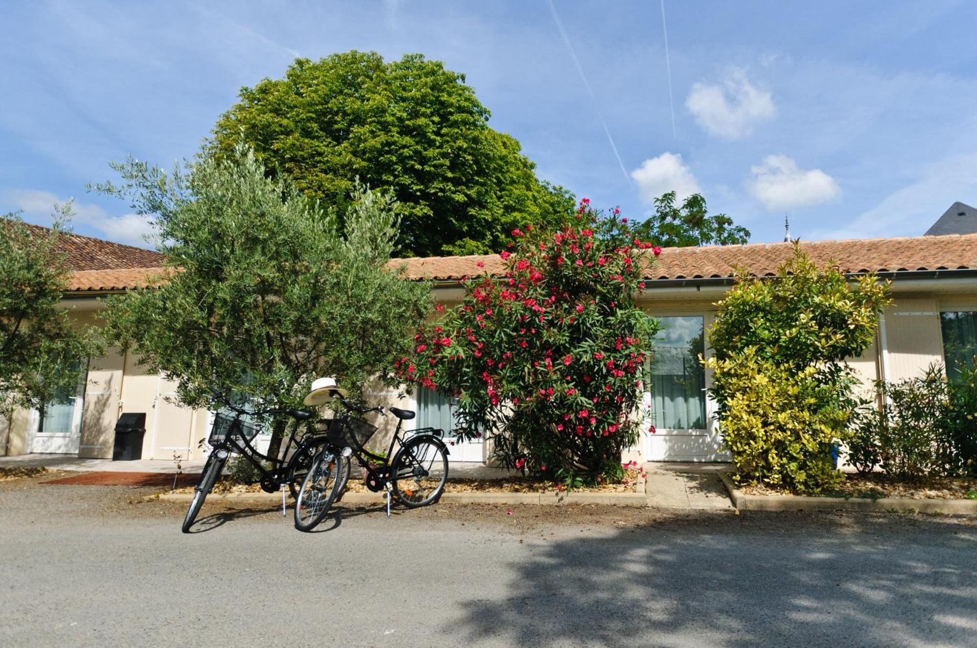 Logis Hotel L'Oliveraie Κονιάκ Εξωτερικό φωτογραφία