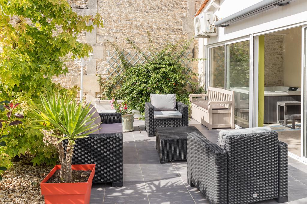 Logis Hotel L'Oliveraie Κονιάκ Εξωτερικό φωτογραφία